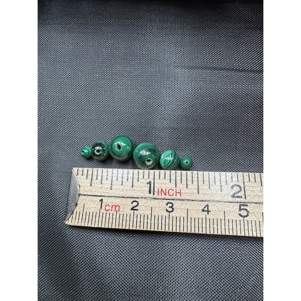 Lot of 6 Vintage Malachite Beads for Necklace Earrings Pendant Crafting - Picture 2 of 2